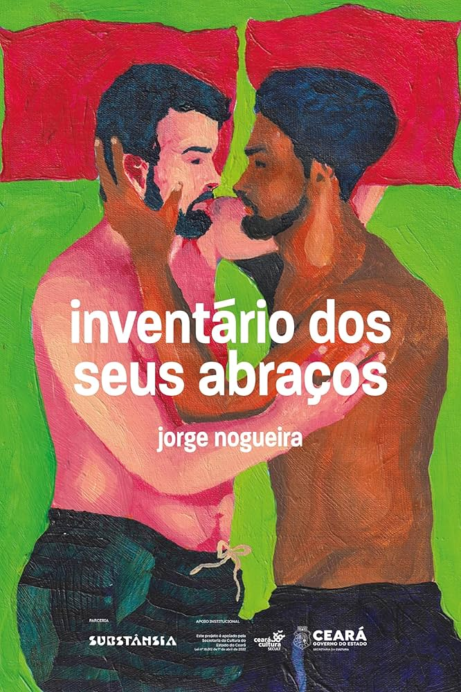 A arte mostra dois homens sem camisa e de calças jeans deitados sobre um lençol verde e travesseiros vermelhos. O da direita é magro, tem a pele marrom e cabelos pretos penteados para trás, além de barba e bigode da mesma cor. O da esquerda tem o corpo gordo, a pele branca avermelhada e tem cabelos e barba pretos. No centro da imagem lê-se o título "inventário dos seus abraços".